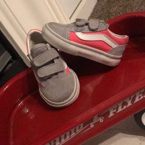Vans Toddlers 4.5 Suede Grey and Hot Pink